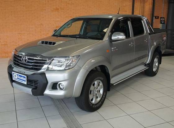 TOYOTA HILUX 3.0 SR 4X4 CD 16V TURBO INTERCOOLER DIESEL 4P AUTOMÁTICO TOYOTA HILUX 3.0 SR 4X4 CD 16V TURBO INTERCOOLER DIESEL 4P AUTOMÁTICO